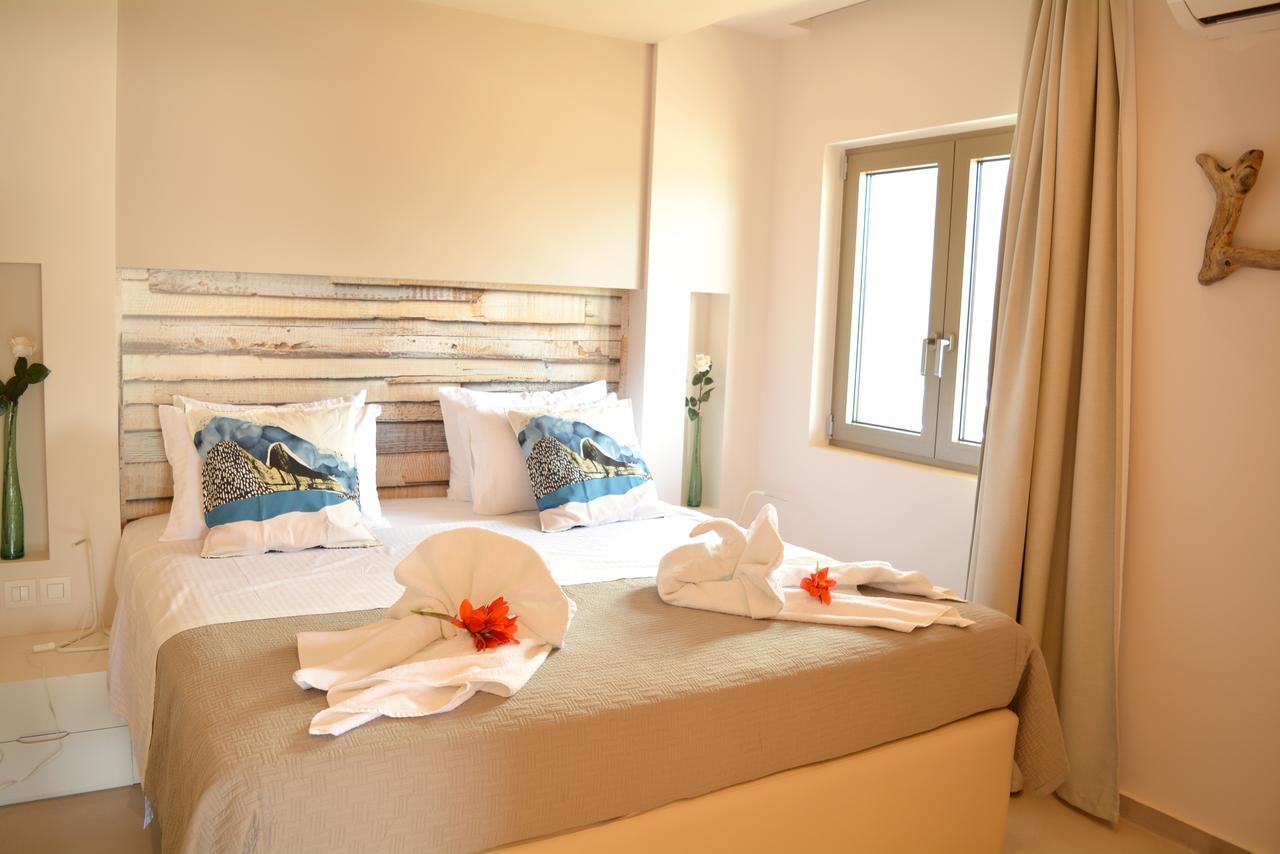 Core Luxury Suites (Adults Only) スキアトスタウン エクステリア 写真